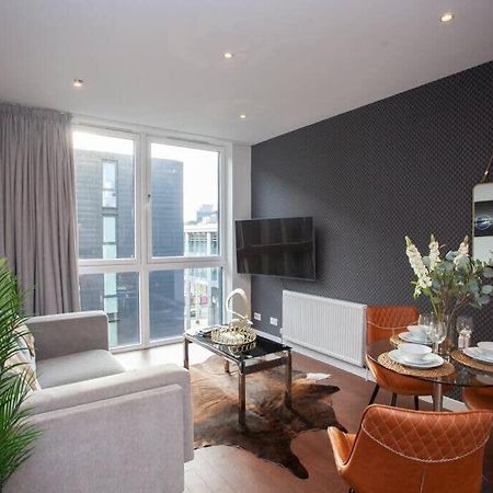 1 Bedroom Apartment In Very Central Location กลาสโกว์ ภายนอก รูปภาพ
