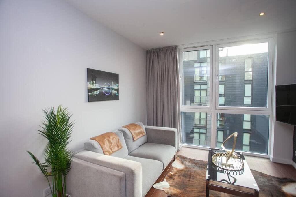 1 Bedroom Apartment In Very Central Location กลาสโกว์ ภายนอก รูปภาพ